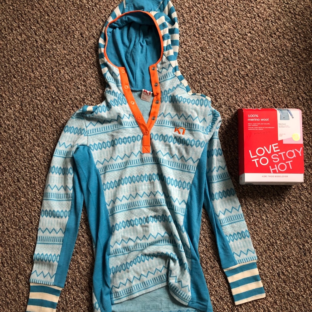 Kari Traa Åkle Hood